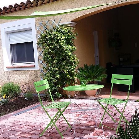 Villa Petit Studio Au Calme La Crau Exterior foto