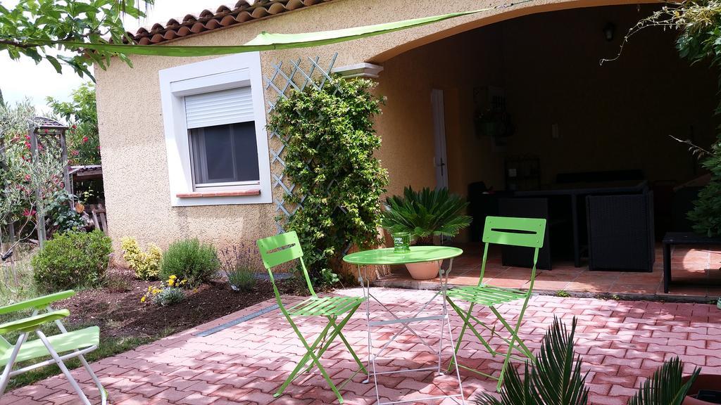 Villa Petit Studio Au Calme La Crau Exterior foto